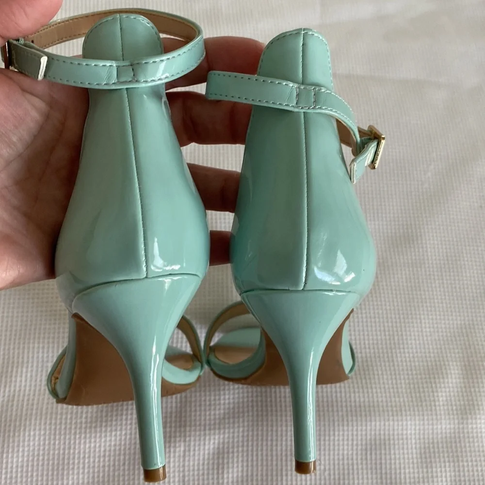 BP High Heels Open Toes Sandals Minty Color Size 5 M